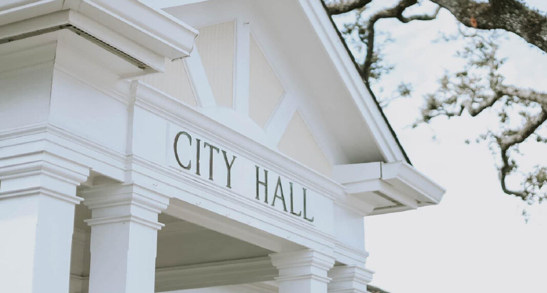 State Issues Harsh Warning to Ocean Springs Over Secret Meetings